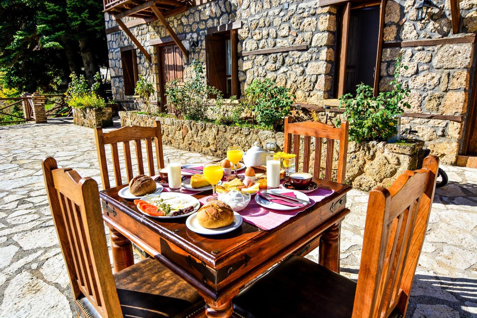 Pigi Tarlampa Hotel Ano Trikala Exterior photo